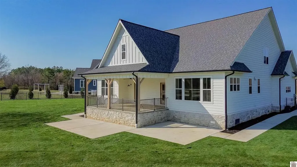 121 Canter Court Paducah KY 42001