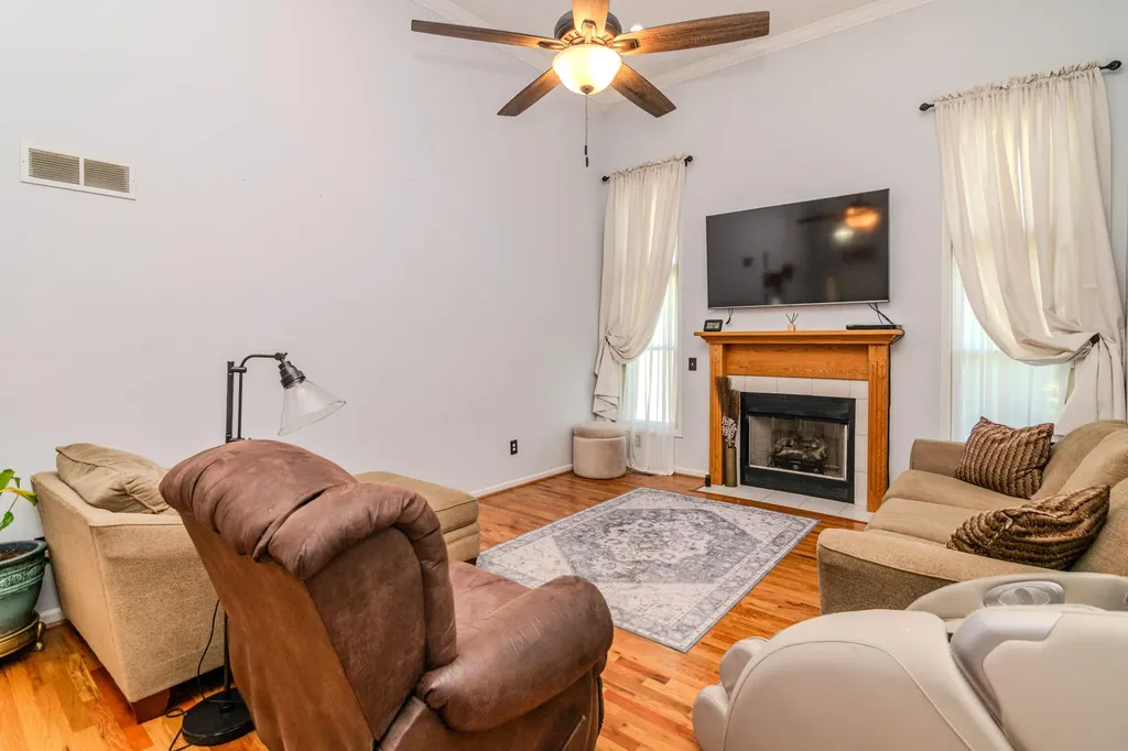 107 Hibiscus Lane Winchester KY 40391