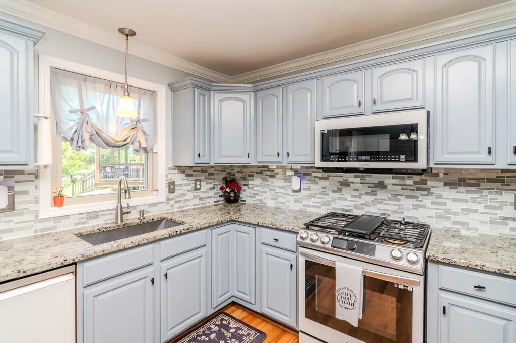 107 Hibiscus Lane Winchester KY 40391