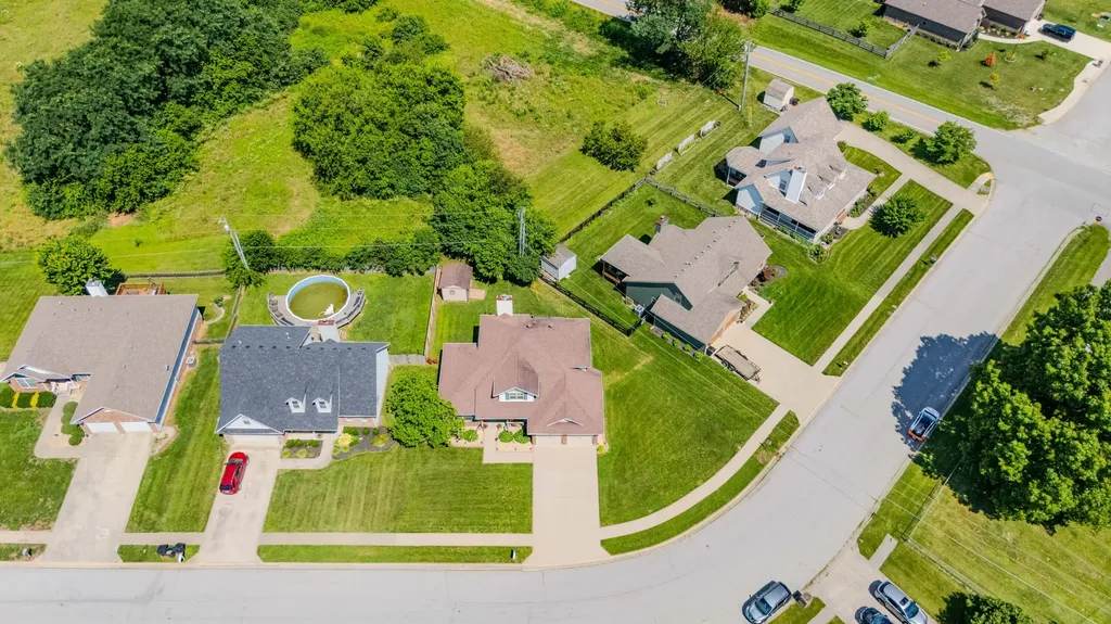 107 Hibiscus Lane Winchester KY 40391