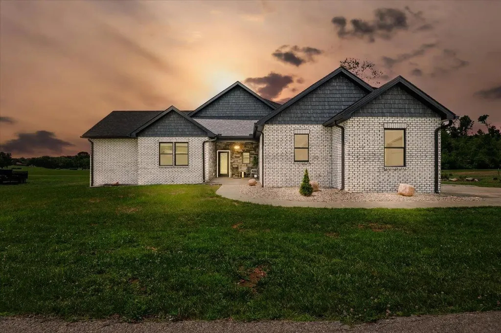 43 Cedar Ridge Drive London KY 40744