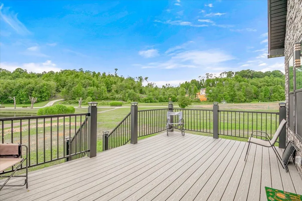 43 Cedar Ridge Drive London KY 40744