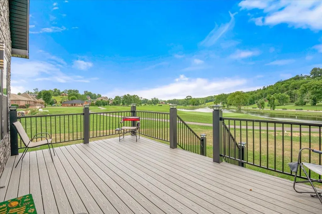 43 Cedar Ridge Drive London KY 40744
