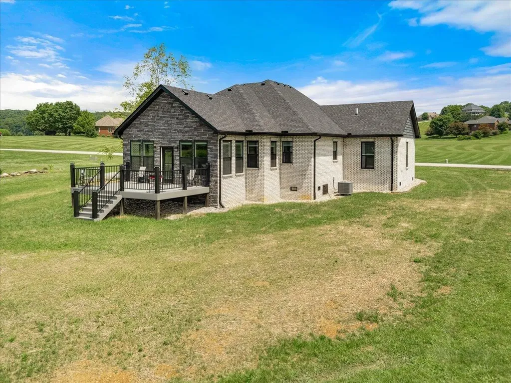 43 Cedar Ridge Drive London KY 40744