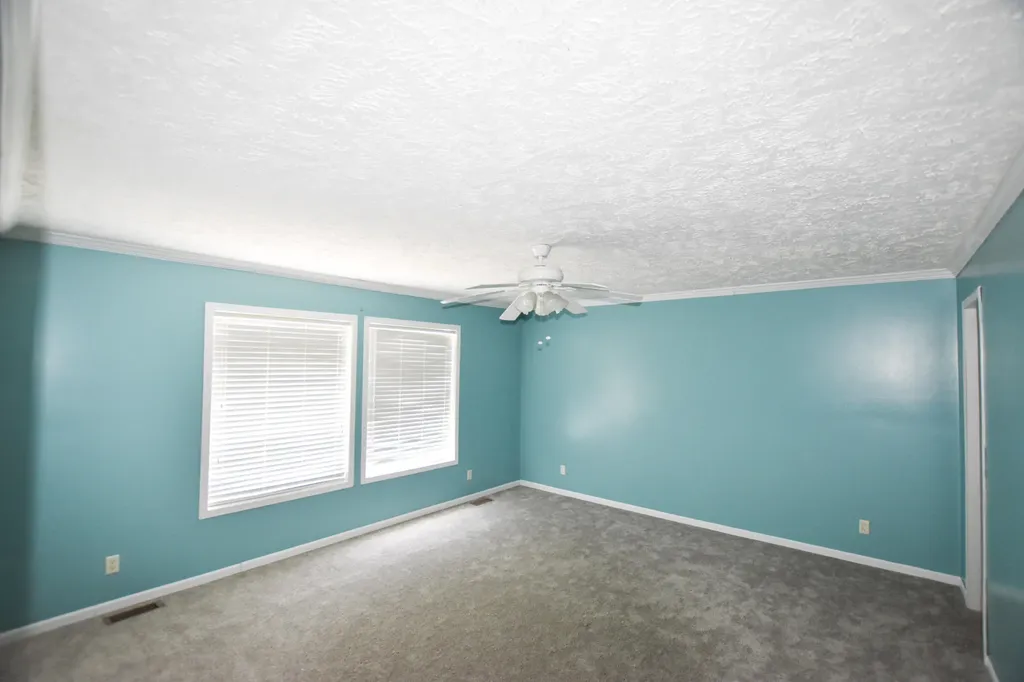 40 Marigold Lane Grayson KY 41143
