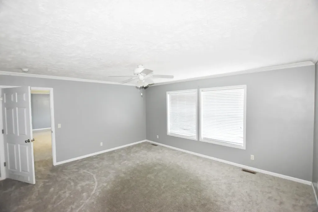 40 Marigold Lane Grayson KY 41143