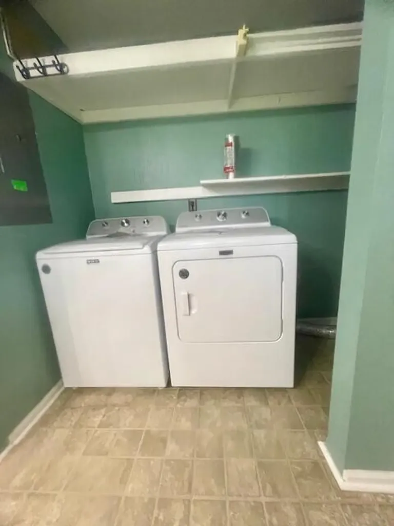 702 Beaver Park Versailles KY 40383