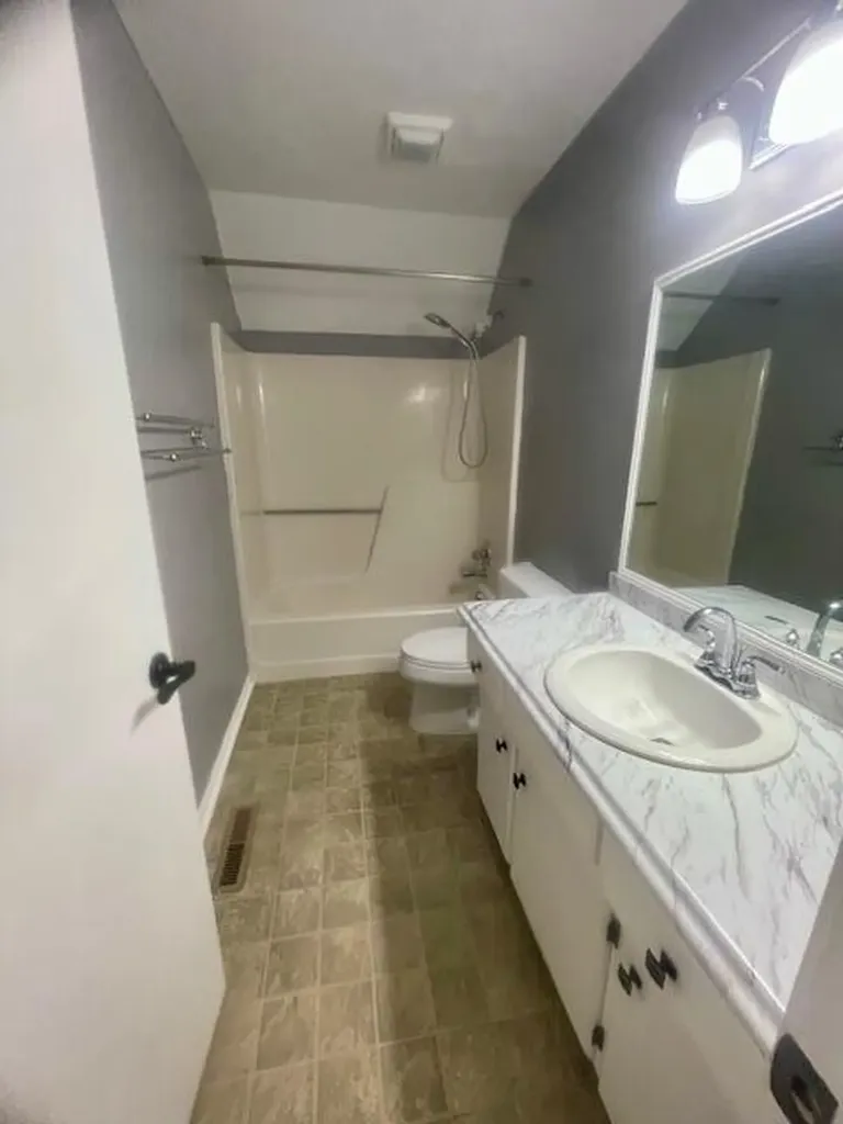 702 Beaver Park Versailles KY 40383