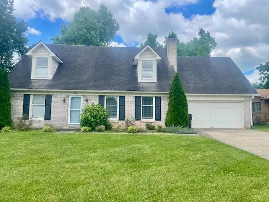 702 Beaver Park Versailles KY 40383