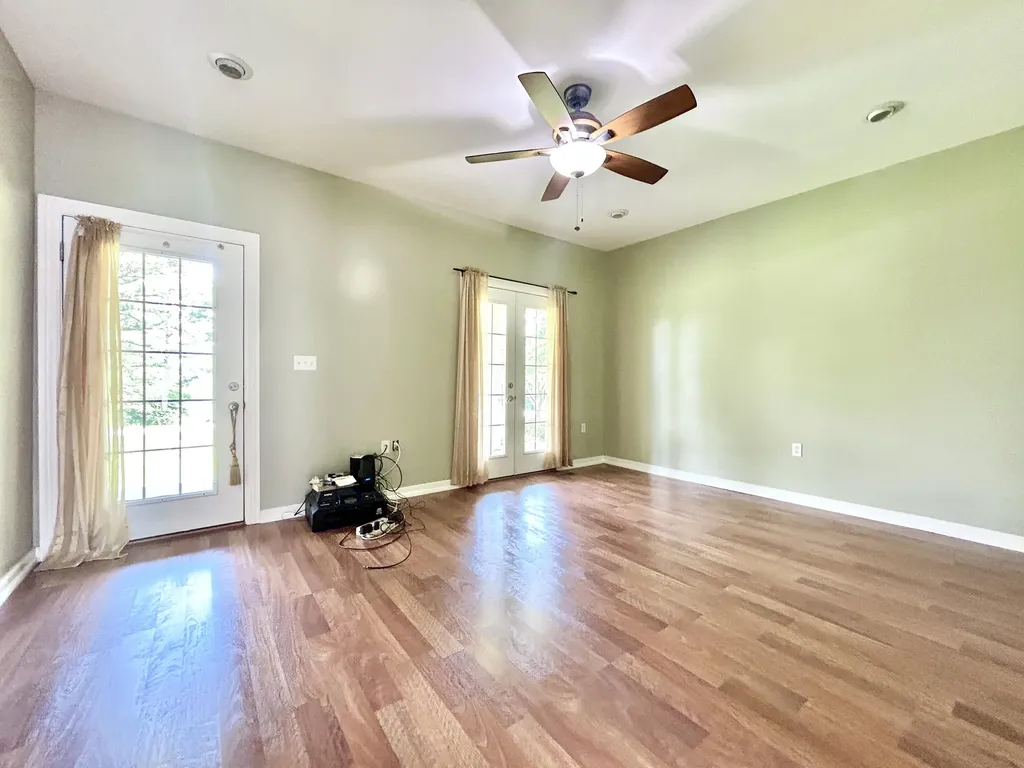 291 Forest Ridge Circle Bronston KY 42518