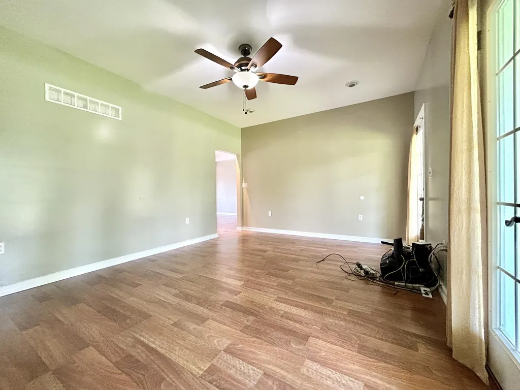 291 Forest Ridge Circle Bronston KY 42518