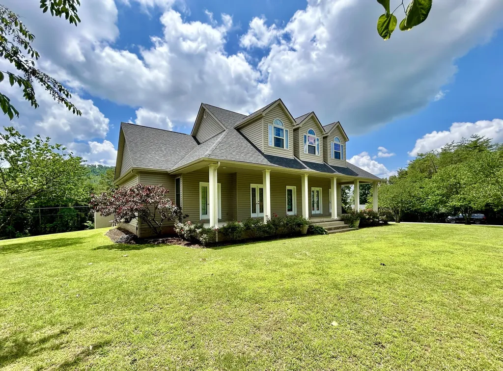 291 Forest Ridge Circle Bronston KY 42518