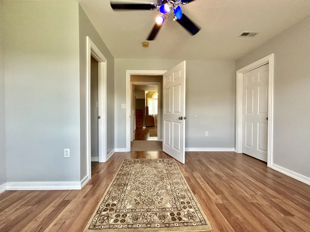 291 Forest Ridge Circle Bronston KY 42518