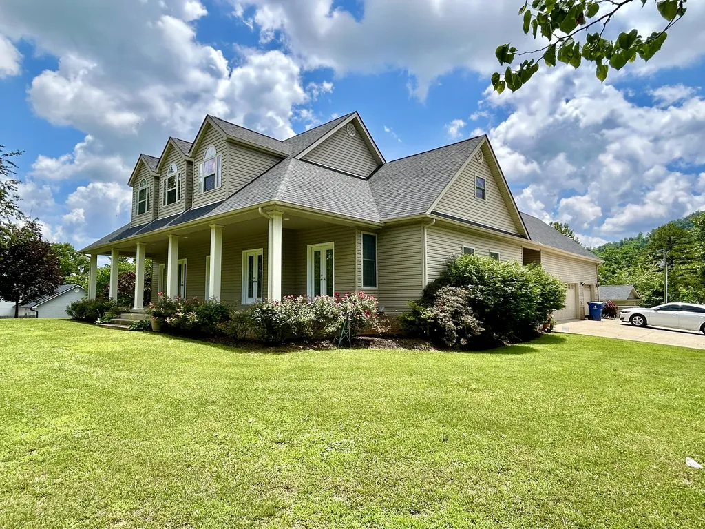 291 Forest Ridge Circle Bronston KY 42518