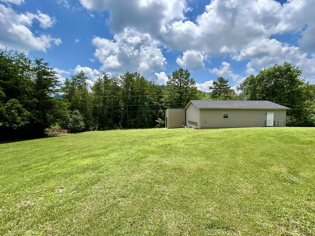 291 Forest Ridge Circle Bronston KY 42518