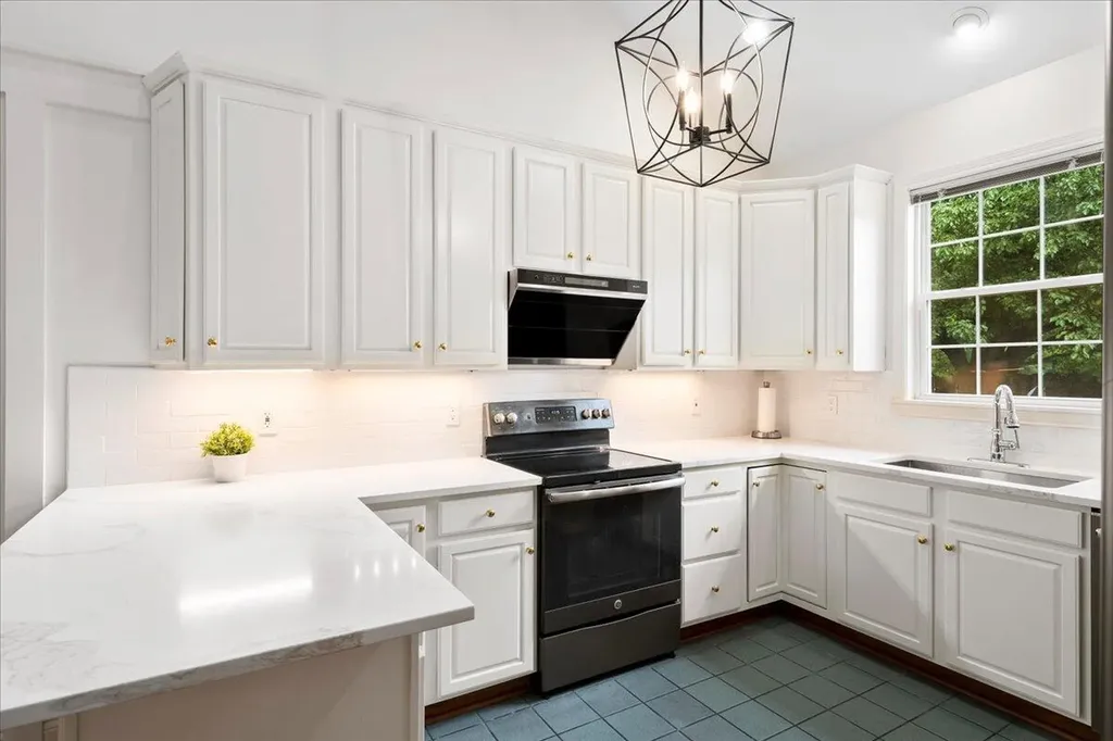 2316 Valencia Drive Lexington KY 40513