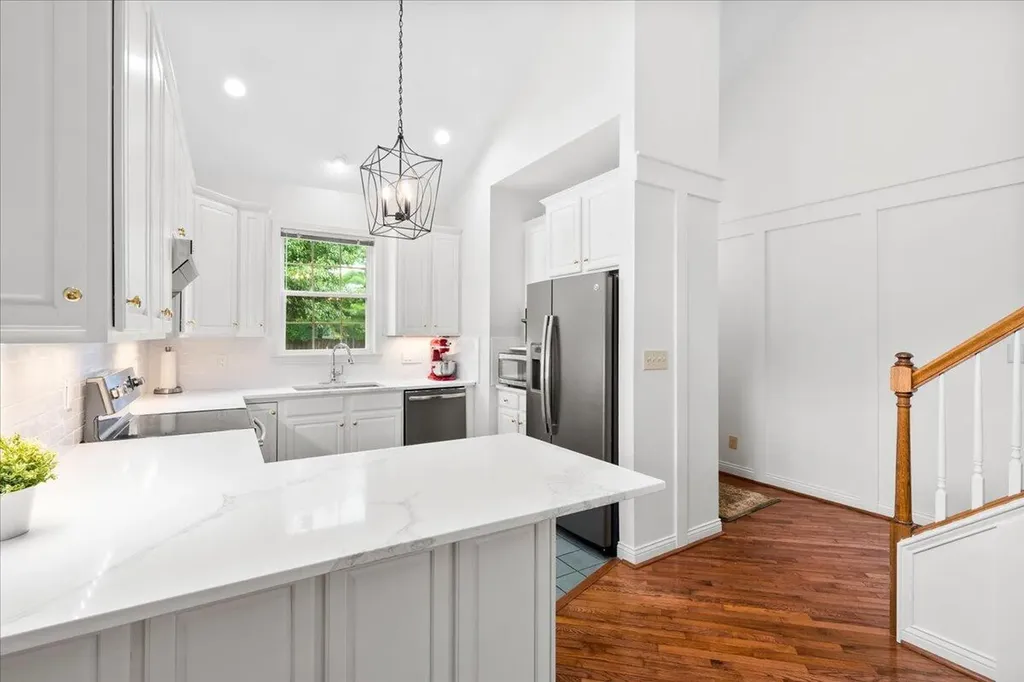 2316 Valencia Drive Lexington KY 40513