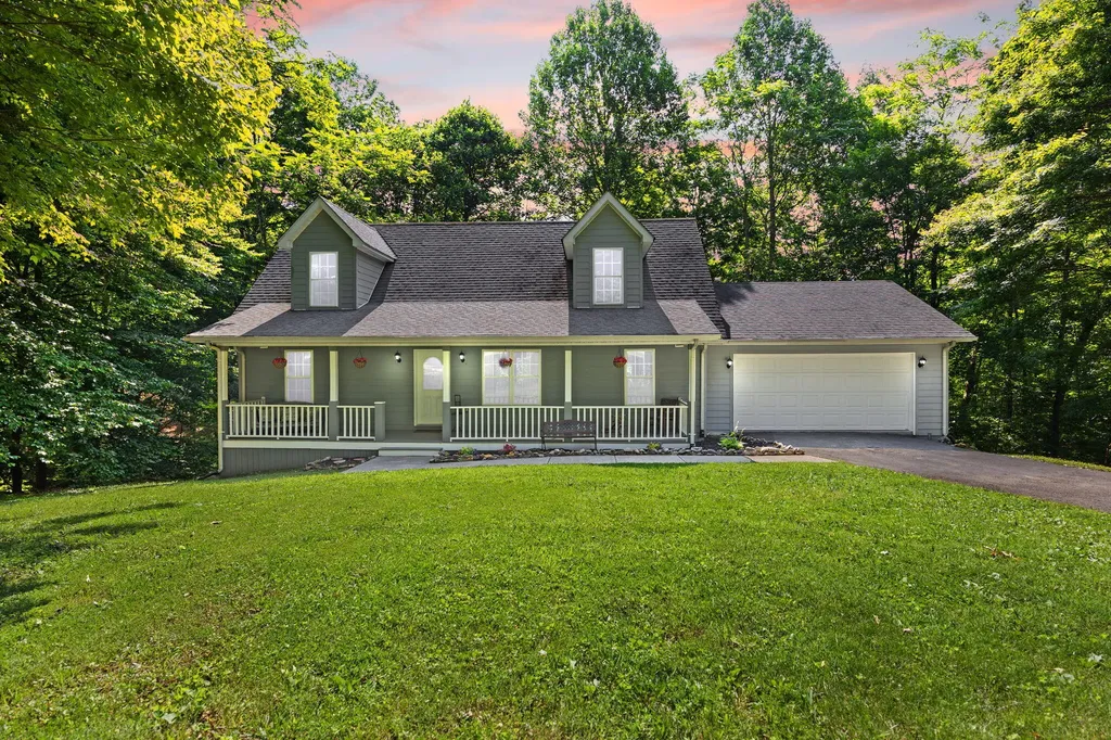 529 Cliffside Drive Russell Springs KY 42642