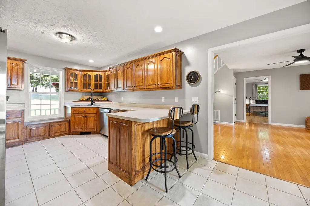 529 Cliffside Drive Russell Springs KY 42642
