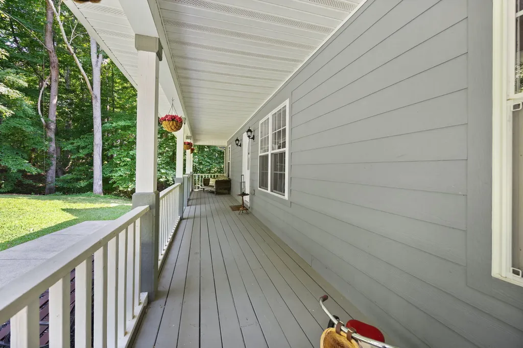 529 Cliffside Drive Russell Springs KY 42642