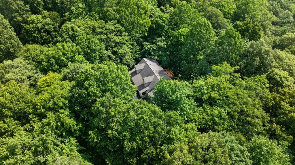 529 Cliffside Drive Russell Springs KY 42642