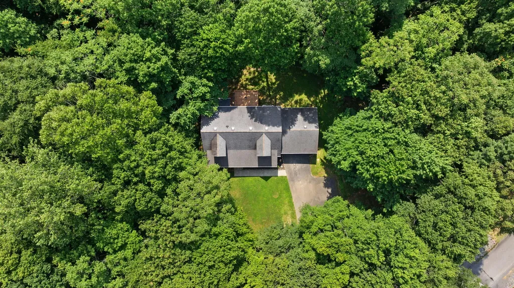 529 Cliffside Drive Russell Springs KY 42642