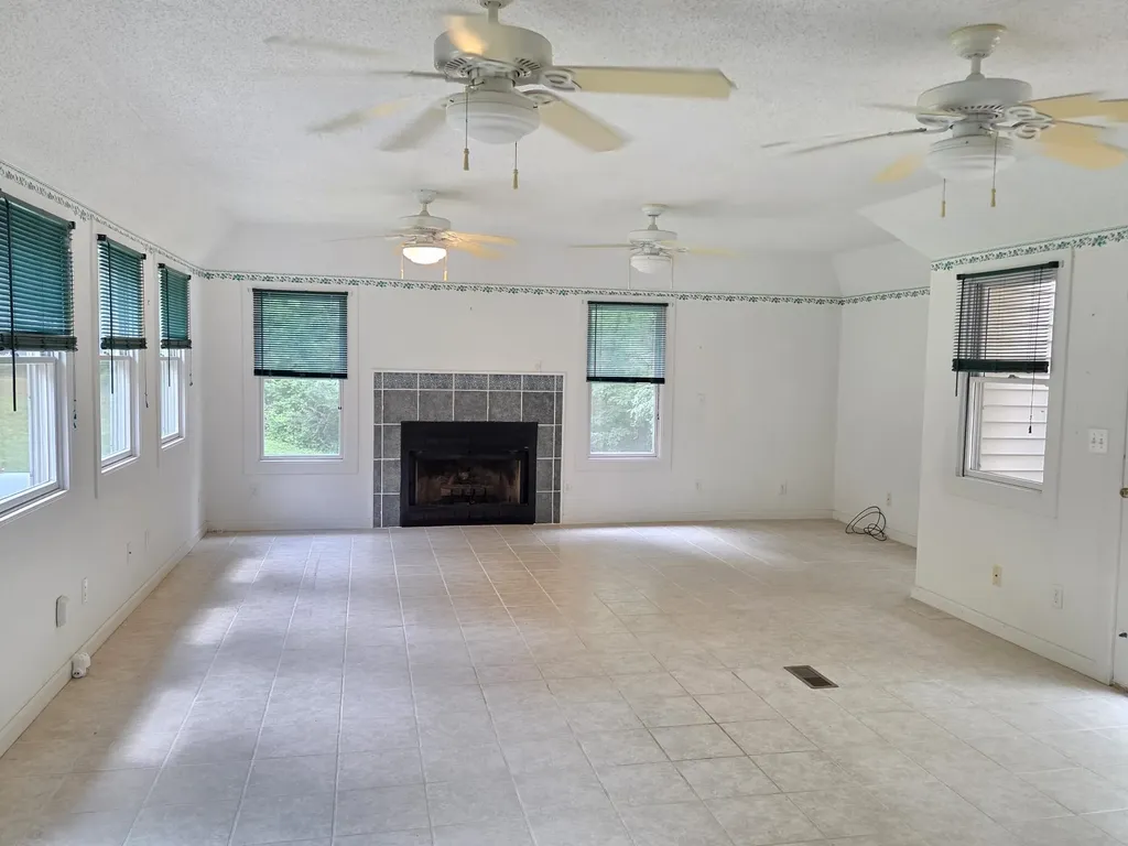 209 Jonathan Shores Road Benton KY 42025
