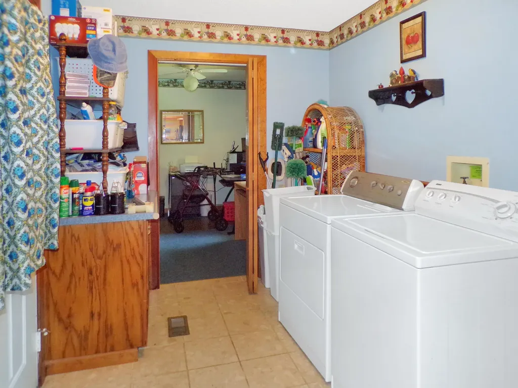 209 Jonathan Shores Road Benton KY 42025