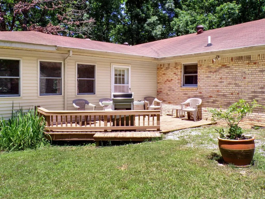 209 Jonathan Shores Road Benton KY 42025
