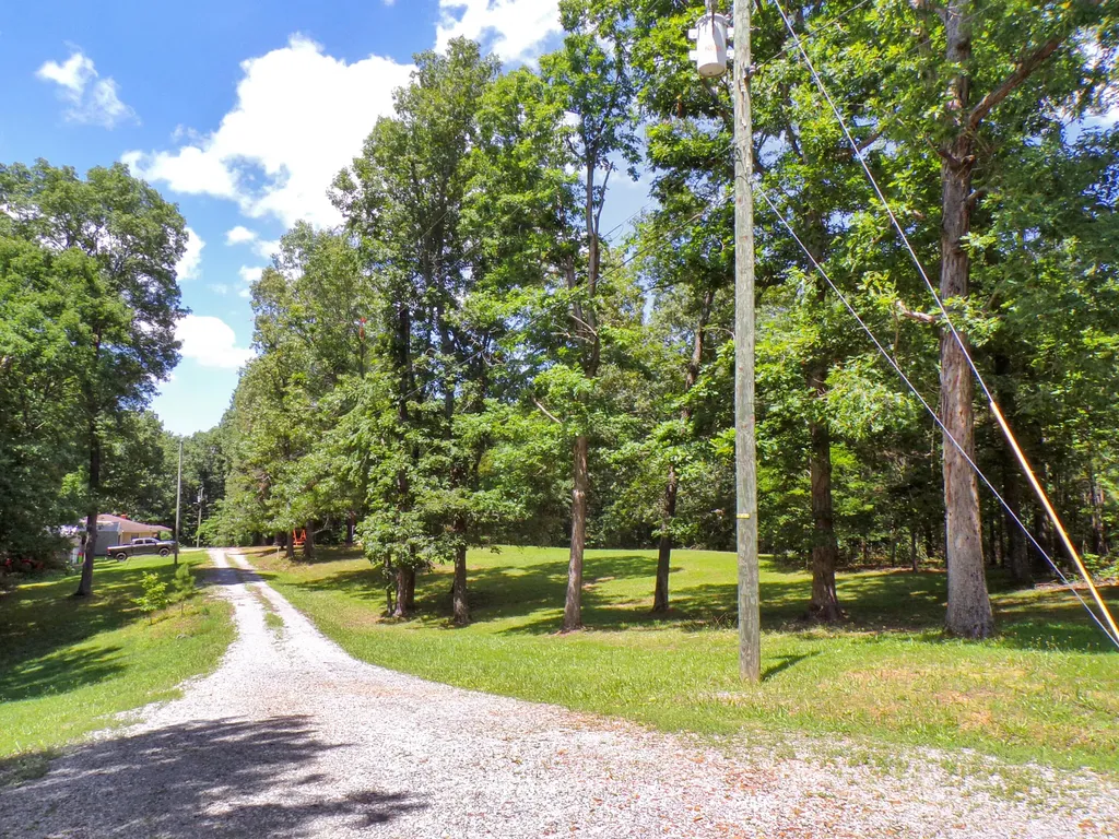 209 Jonathan Shores Road Benton KY 42025