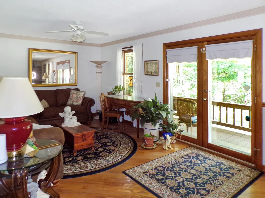 209 Jonathan Shores Road Benton KY 42025