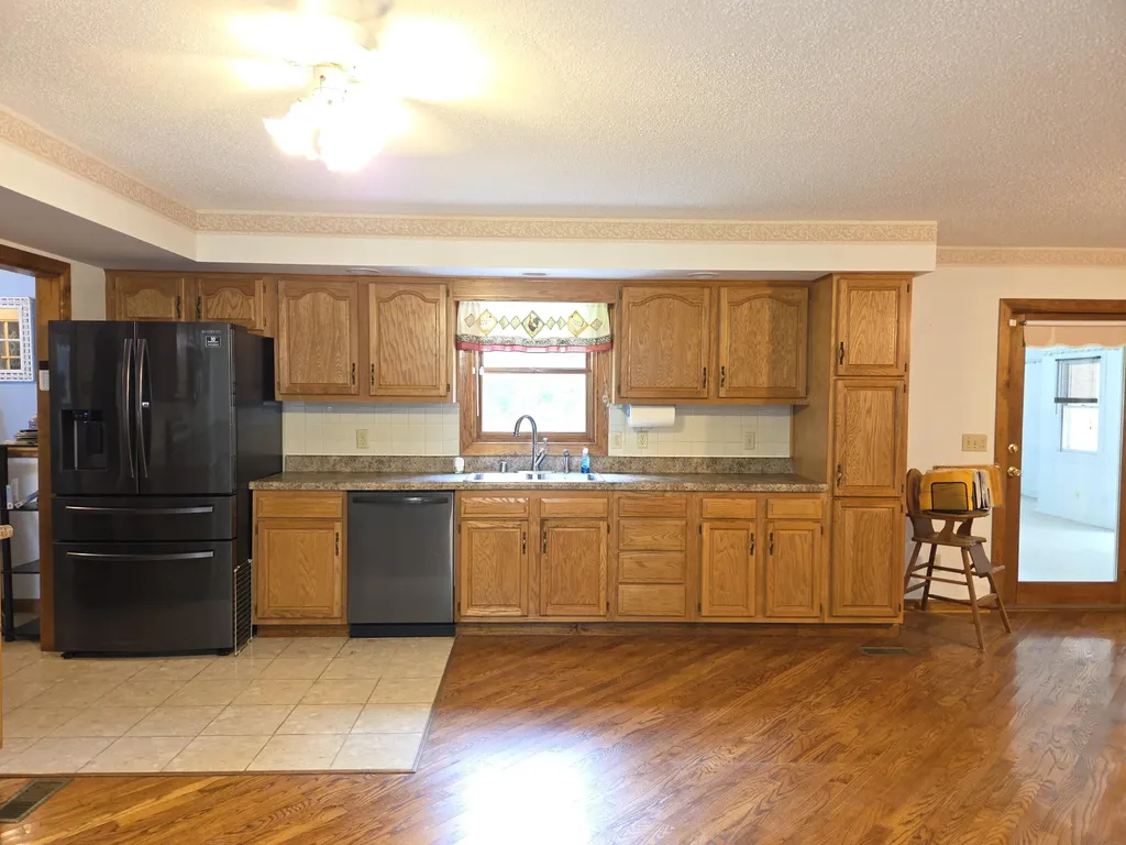 209 Jonathan Shores Road Benton KY 42025