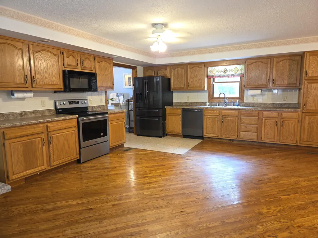 209 Jonathan Shores Road Benton KY 42025