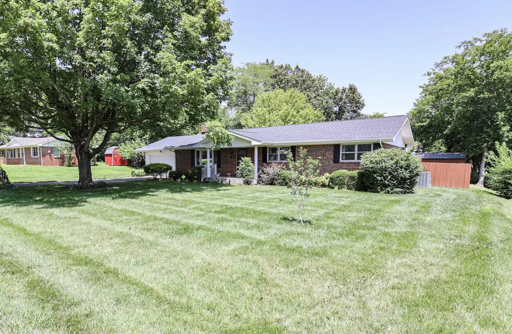 118 Milton Drive Paducah KY 42003