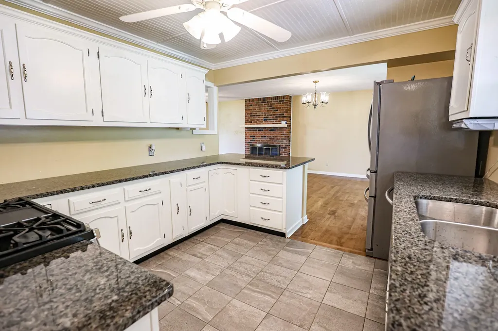 118 Milton Drive Paducah KY 42003