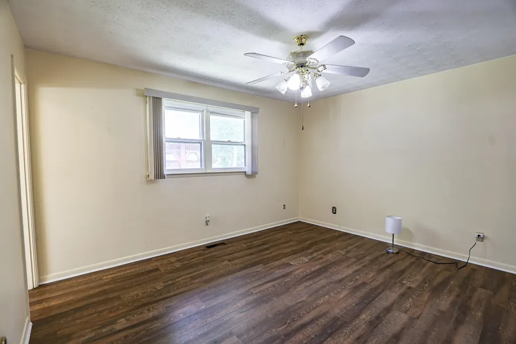 118 Milton Drive Paducah KY 42003
