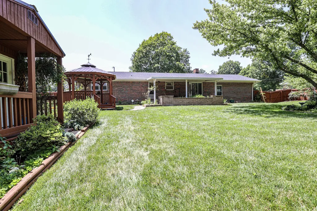 118 Milton Drive Paducah KY 42003