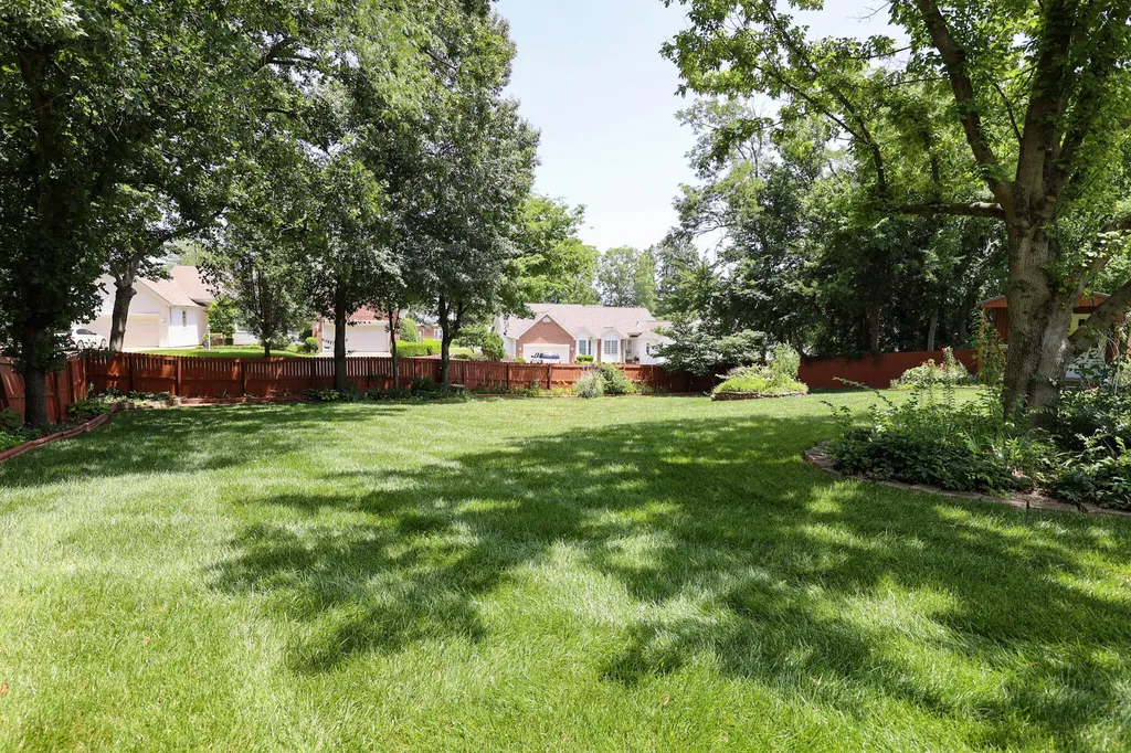 118 Milton Drive Paducah KY 42003