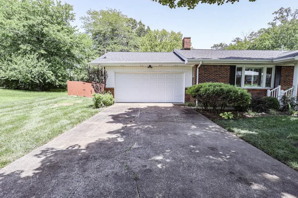 118 Milton Drive Paducah KY 42003