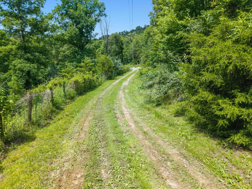 214 Price Valley Cemetery Road Somerset KY 42503