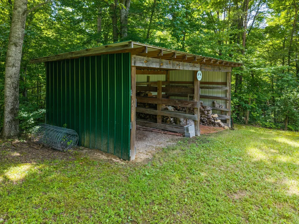 214 Price Valley Cemetery Road Somerset KY 42503