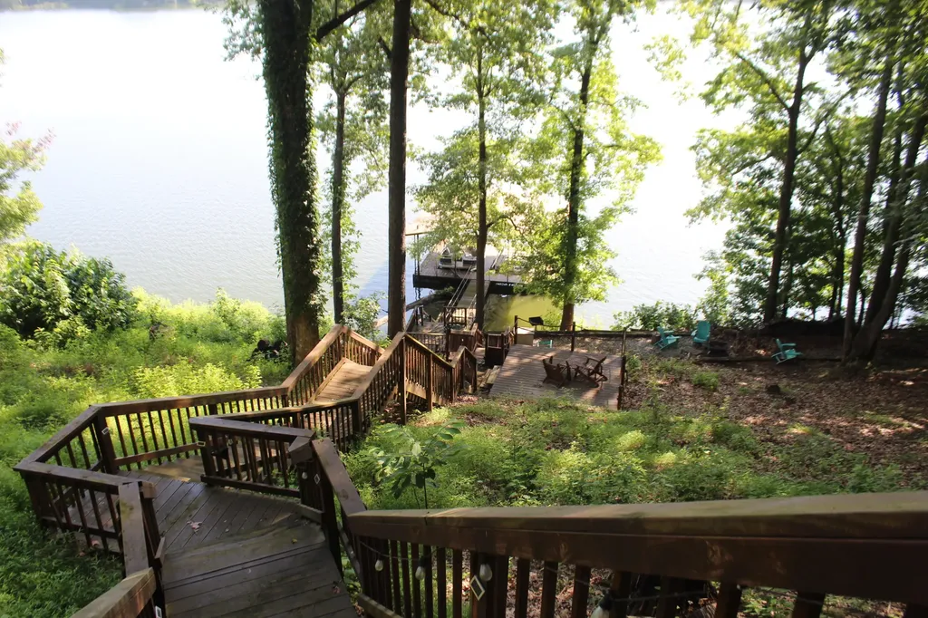 611 Hillside Trail Eddyville KY 42038