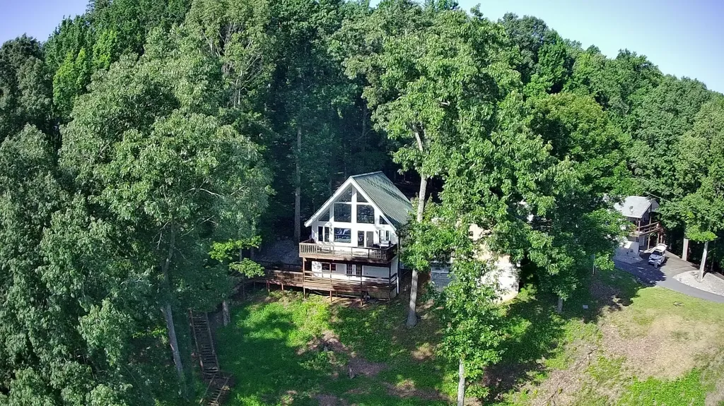 611 Hillside Trail Eddyville KY 42038