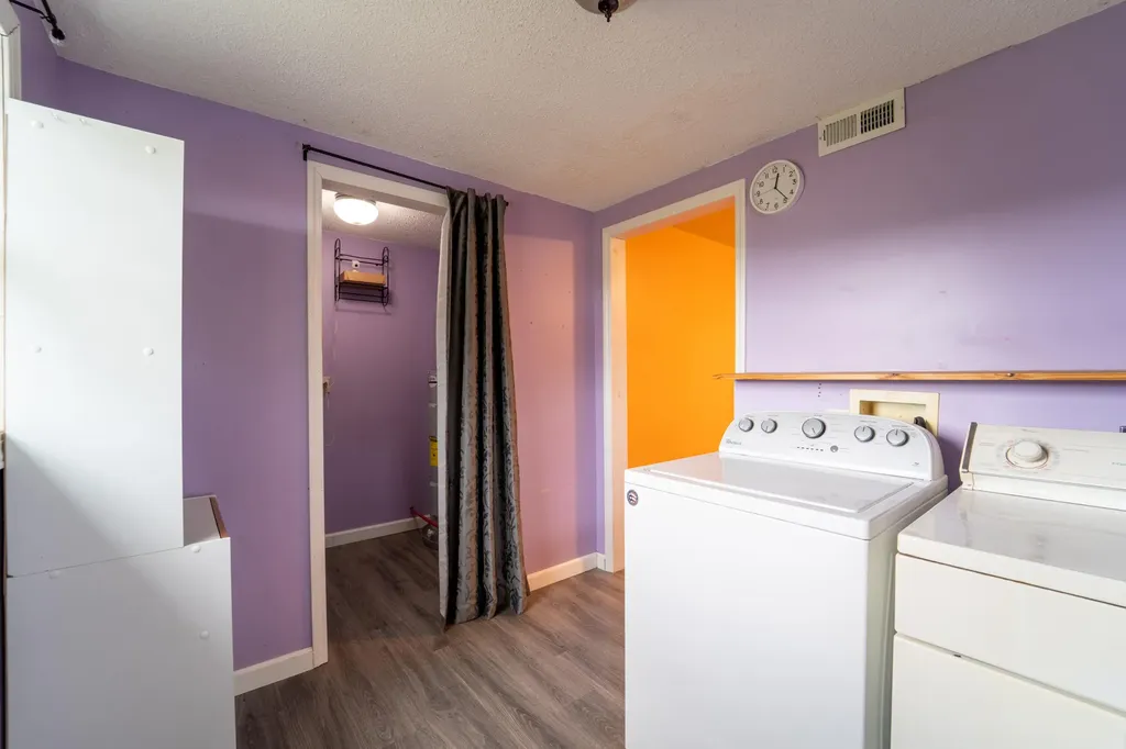 313 W Highway 1376 East Bernstadt KY 40729