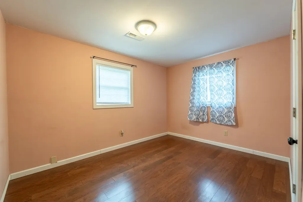 313 W Highway 1376 East Bernstadt KY 40729