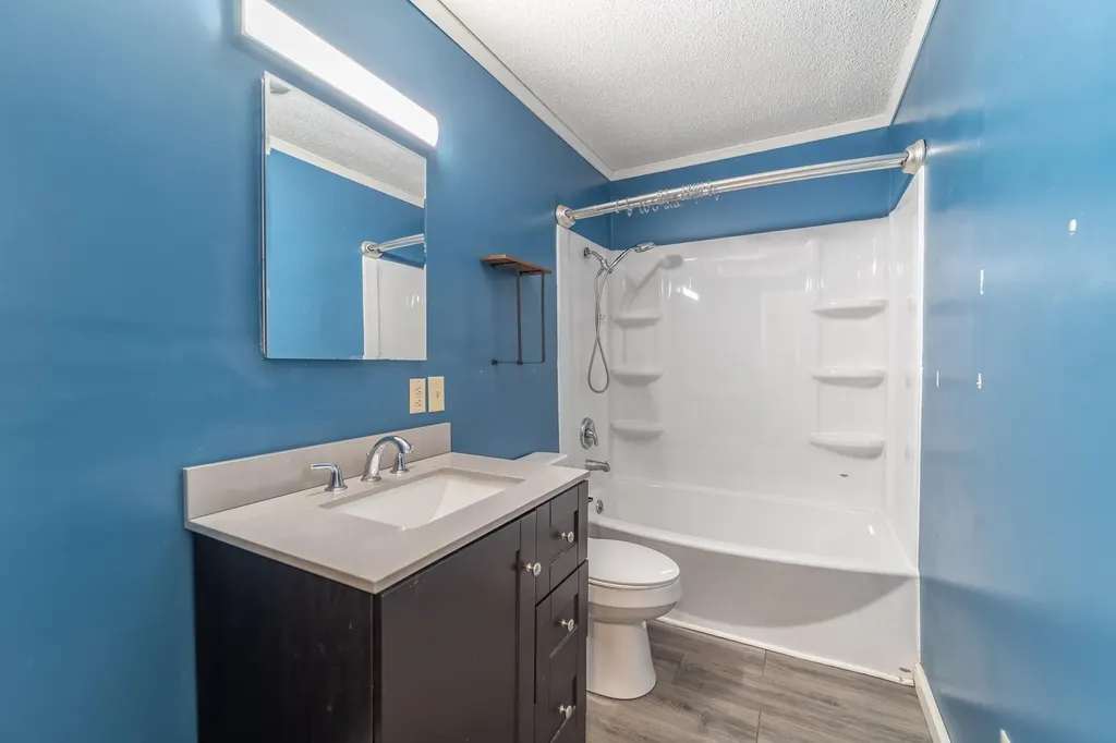 313 W Highway 1376 East Bernstadt KY 40729