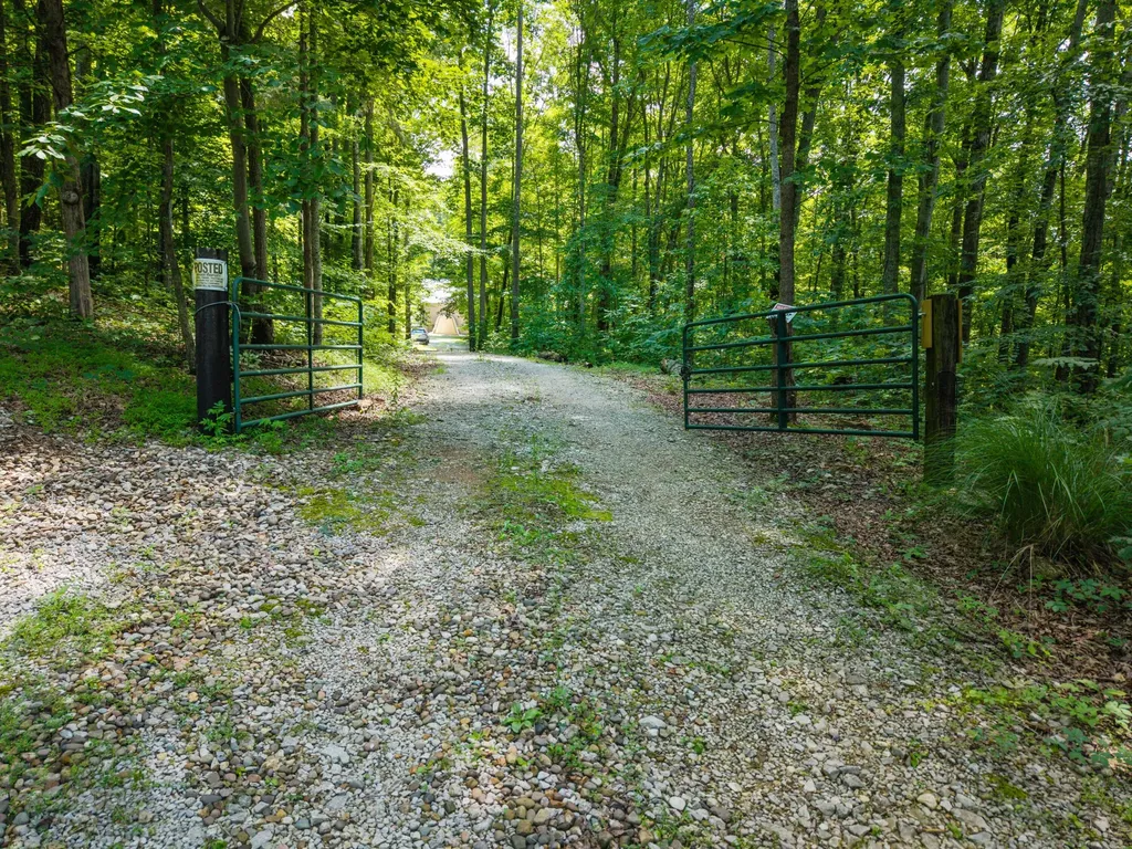 214 Price Valley Cemetery Road Somerset KY 42503