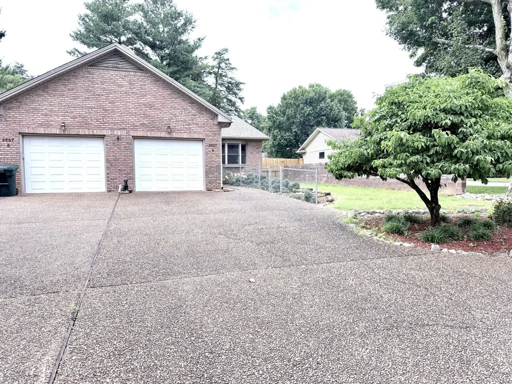 2607 Cayce Meade Drive Hopkinsville KY 42240