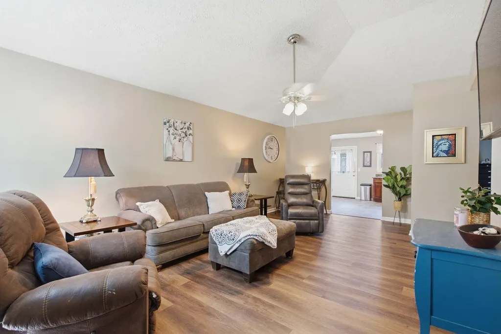 1123 Jonestown Lane Lexington KY 40517