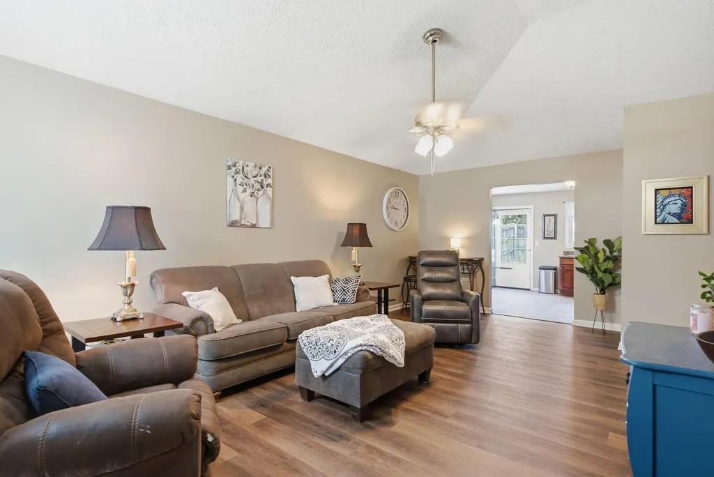 1123 Jonestown Lane Lexington KY 40517